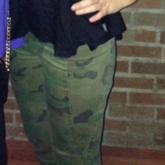 Silence + Noise Camou Pants - Picture 4 of 4